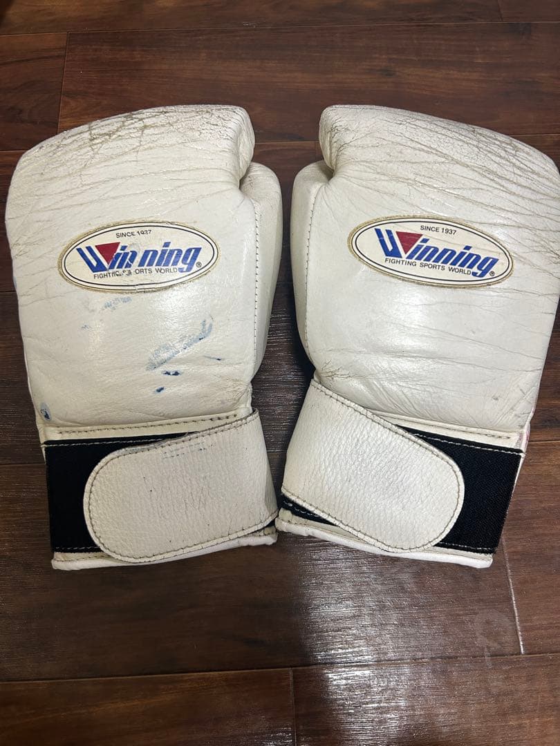 ウィニング　グローブ　8オンス　白