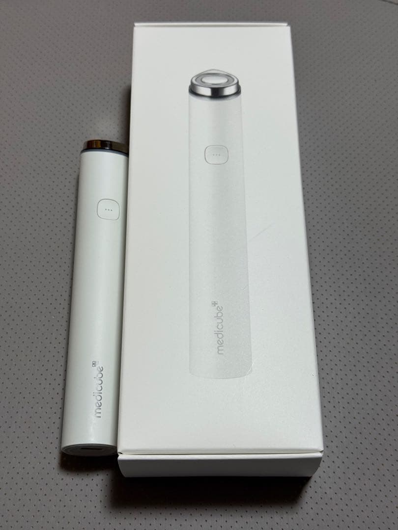 【美品】メディキューブ AGE-Rブースタープロ ミニ ホワイト