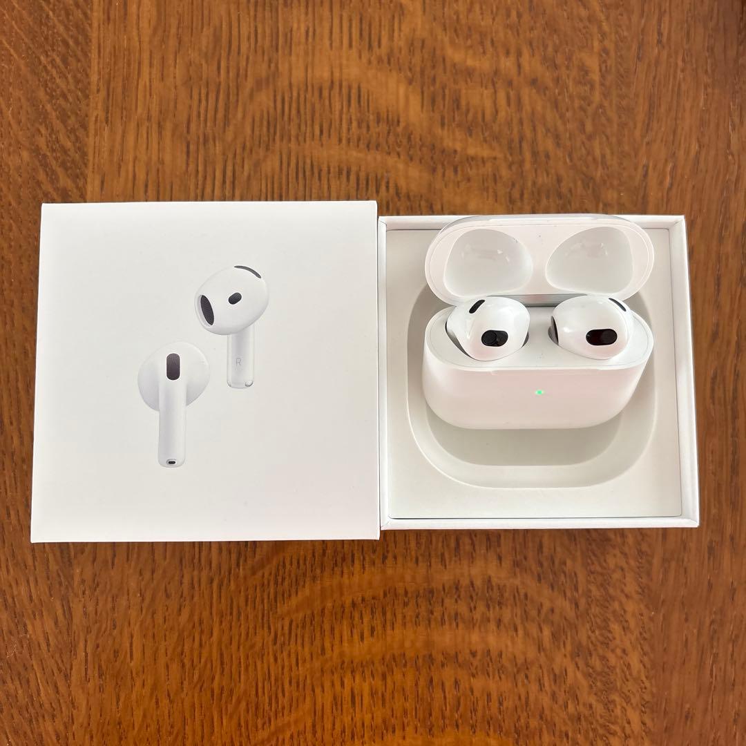 【美品】【正規品】AirPods 第三世代