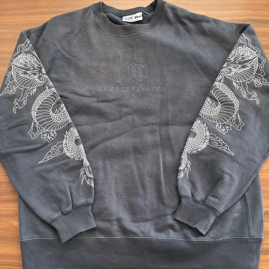 み*み様 希少BLACKEYEPATCH ドラゴン刺繍スウェット