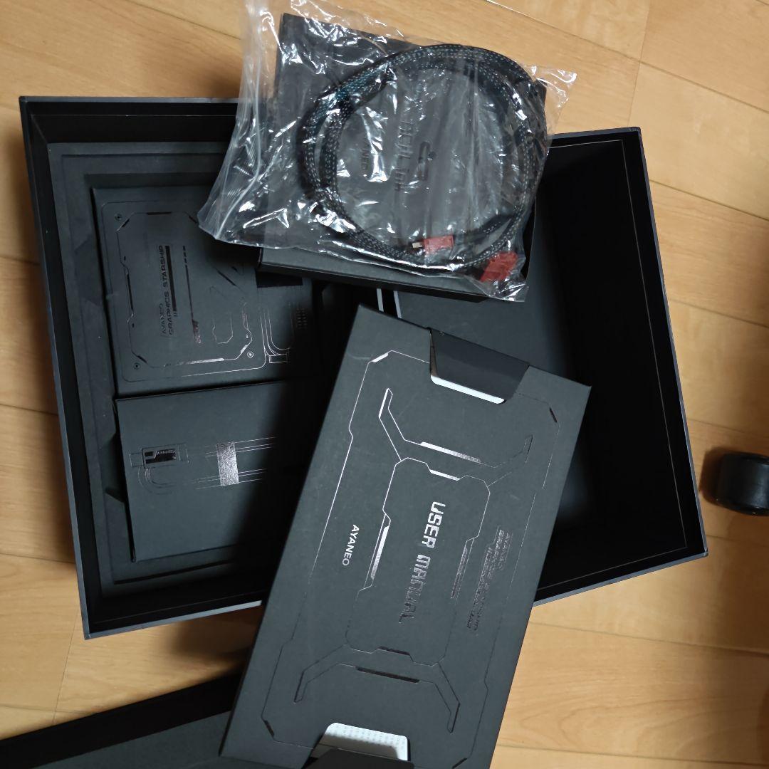 AYANEO　AG01 RX 7600M XT 外付けGPU　egp