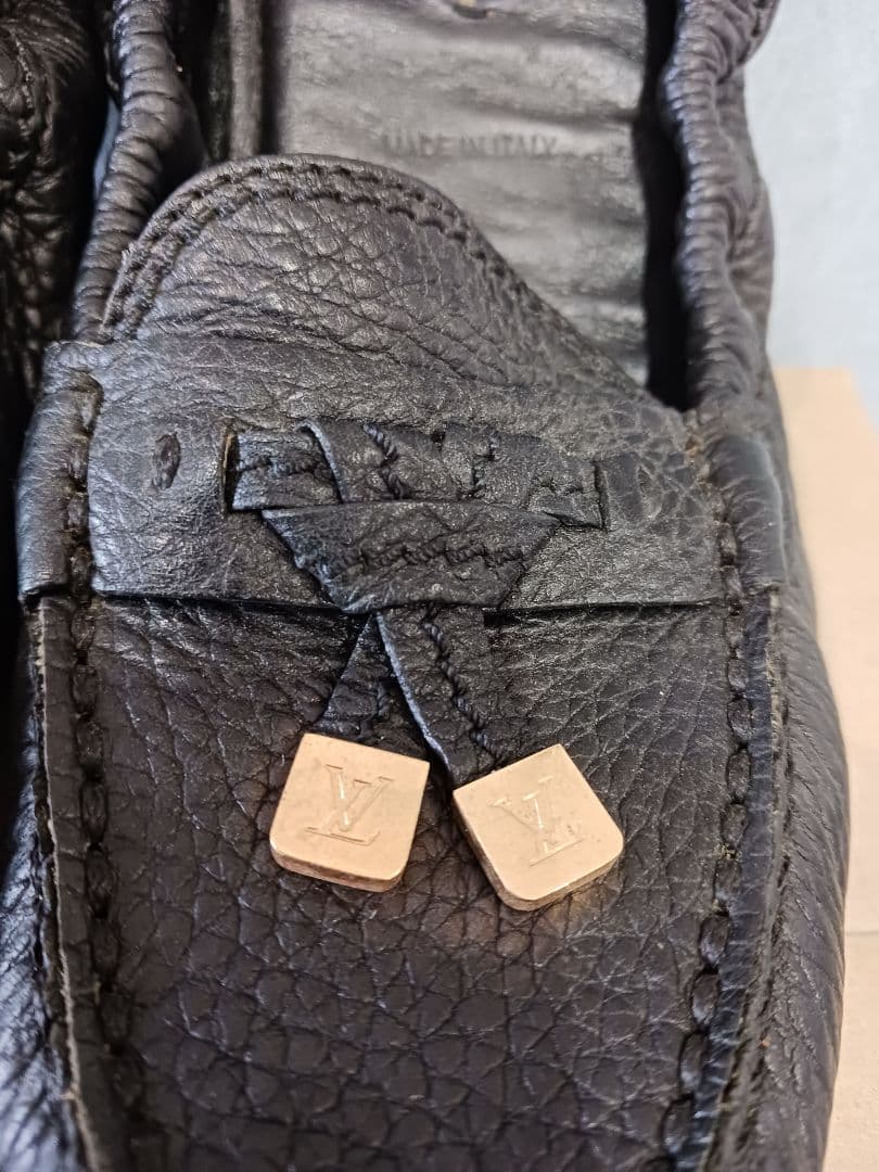 Louis Vuitton ブラック モカシン　　 ３８