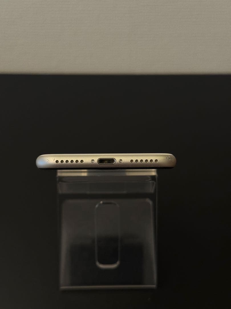 極美品 256GB Apple iPhone SE 3 第三世代 ホワイト