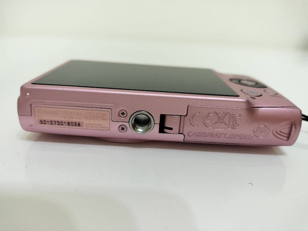 Canon IXY 220F ピンク 本体と付属品