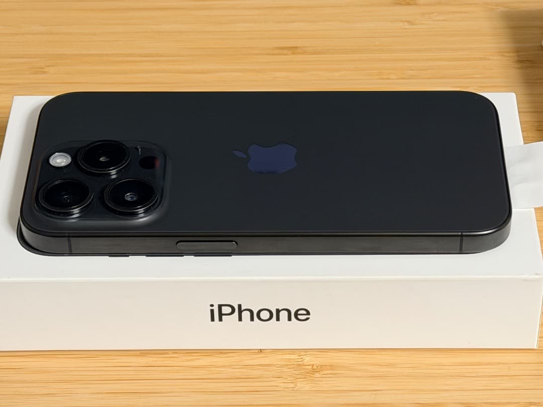 白ネコ専用Apple iPhone 15 Pro 128GB ブラック