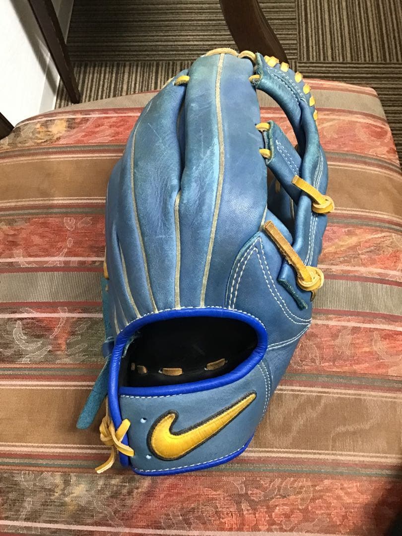 ST-110 Nike Edge Slasher NX 軟式グローブ