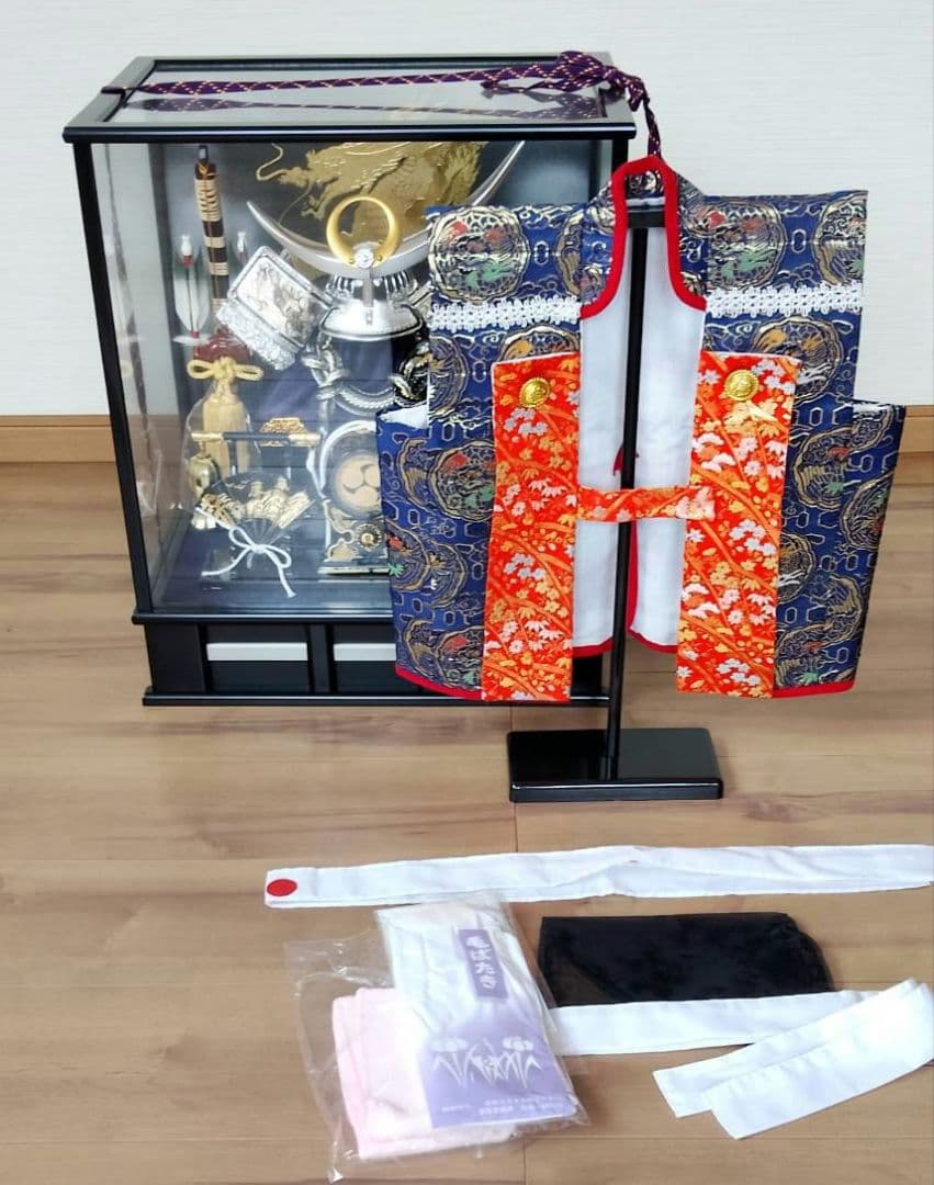 五月人形と衣装セット　　中古