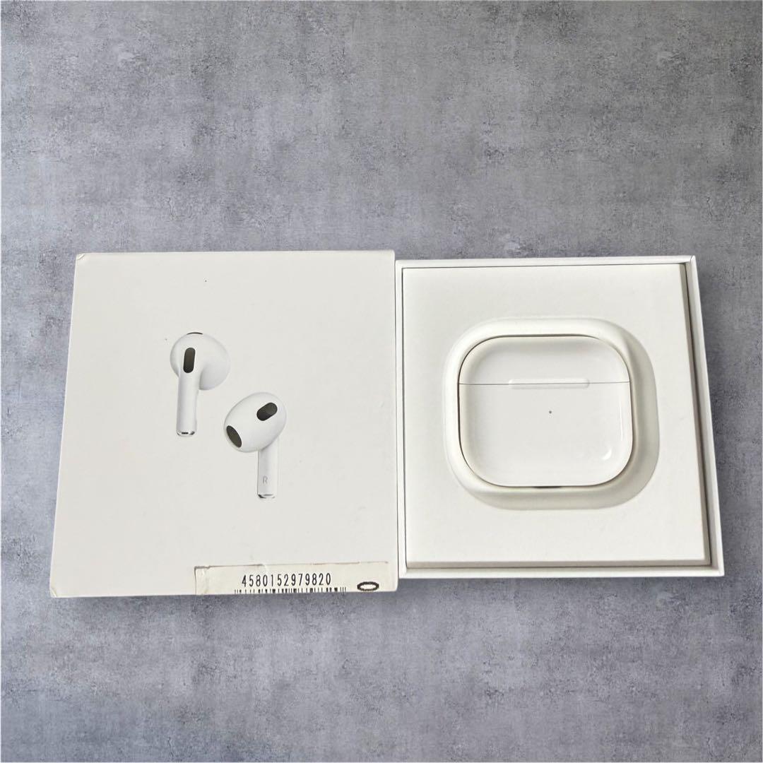【箱・説明書・未使用充電器付き】Apple AirPods3 第3世代