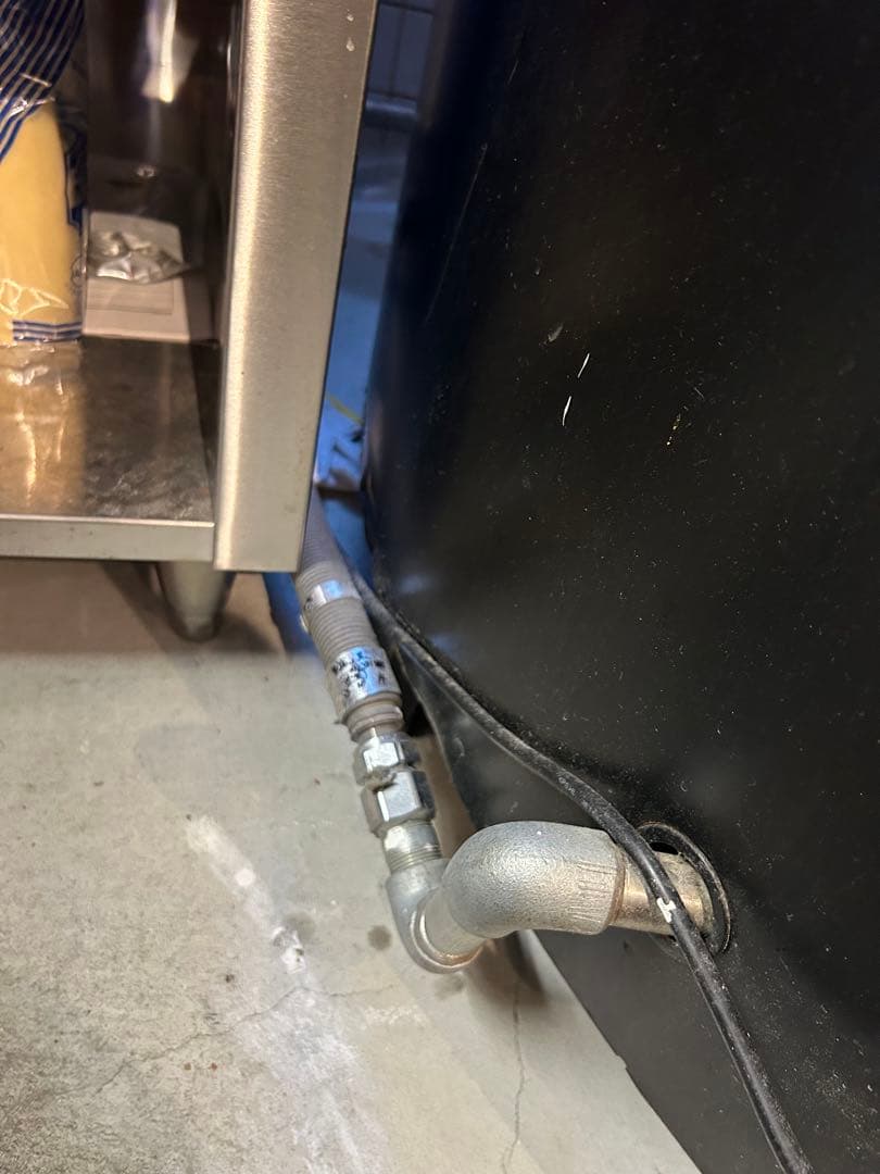 【さらに値下げ】IGA ガス式溶岩石ピザ窯 エレガンザ120単相10…