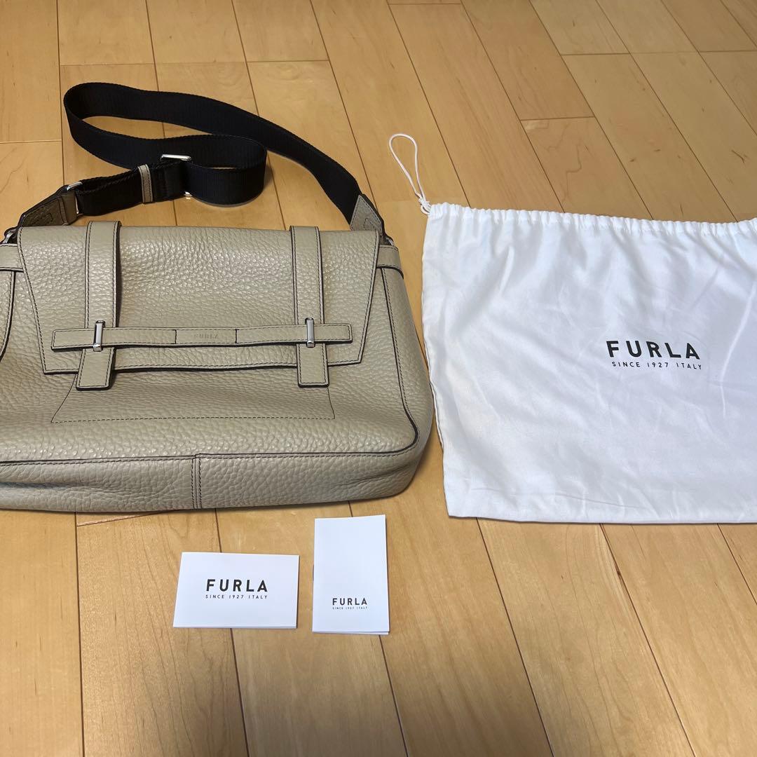 まきりり様　FURLA フルラ　ショルダー　メッセンジャー　バッグ