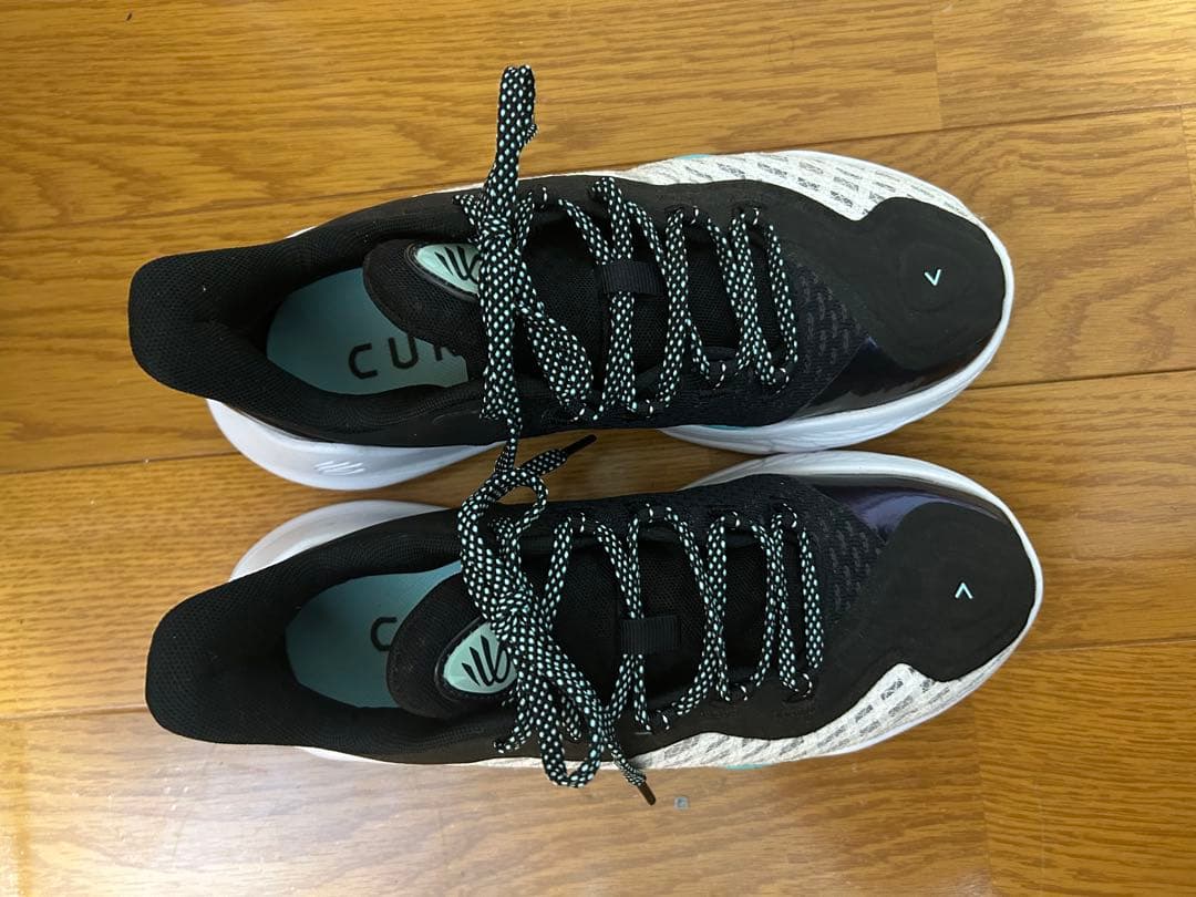 専用　CURRY バスケットボールシューズ ブラック/ホワイト　25センチ