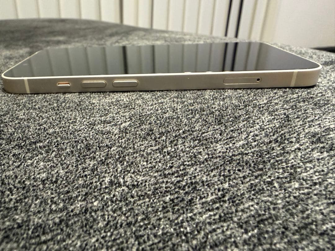 iPhone13 本体　256GB