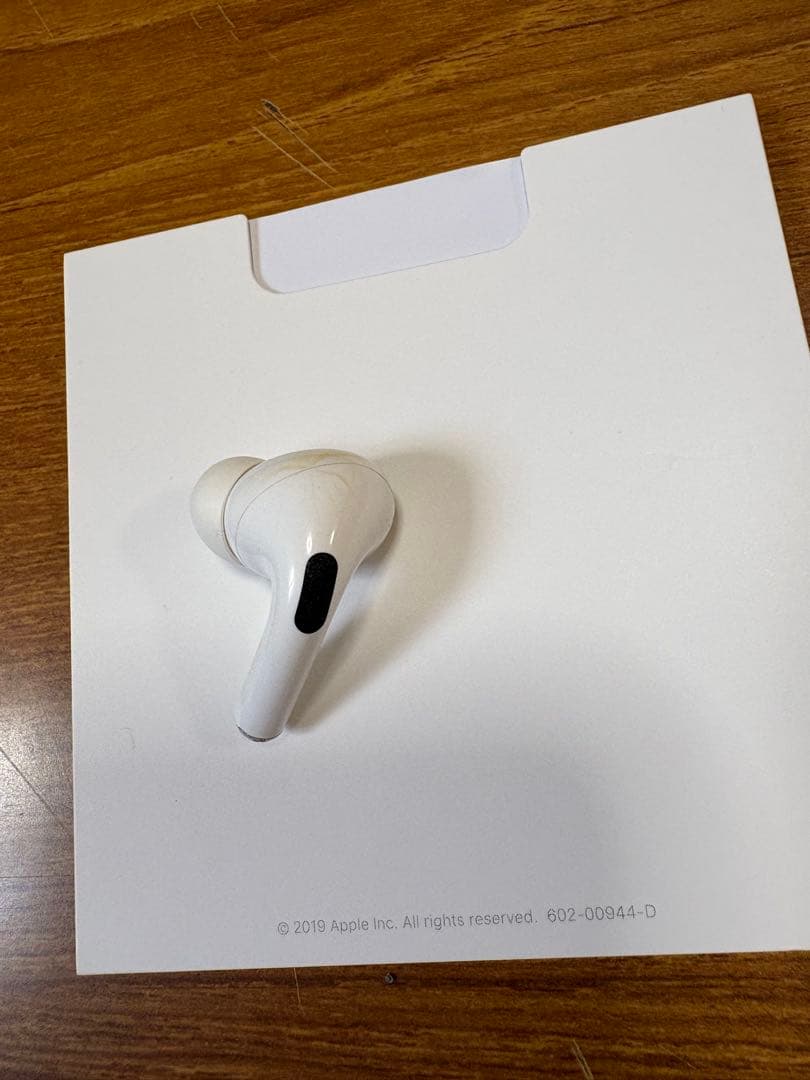 初代　★ AirPods Pro ★ Apple