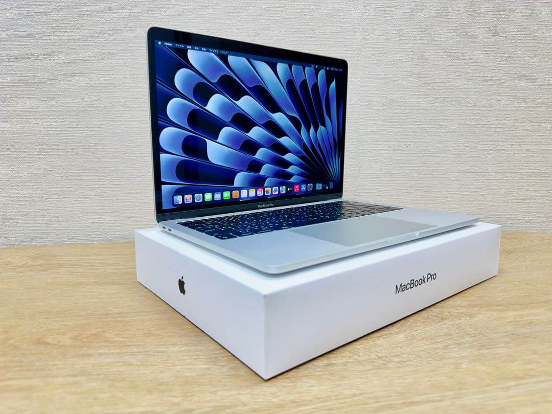 美品MacBook Pro 【MacOS 2023年／512GB／Office付