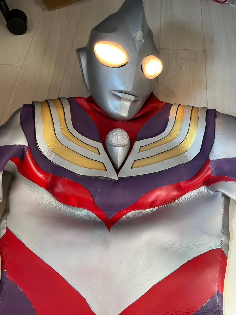 ウェットスーツ ティガ 特撮　コスプレ 一体式 アトラクション 1/1