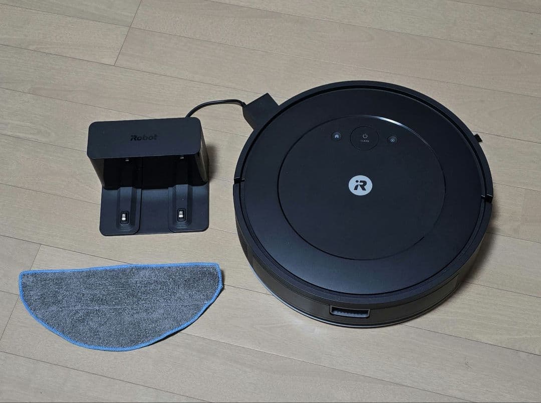【中古美品】iRobot Roomba Combo Essential　ブラック